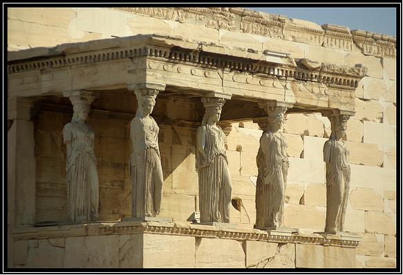 [http://www.flickr.com/photos/kutxa/2230657999/sizes/z/ Cariatides del Erecteion (Acropolis en Atenas. Grecia)]