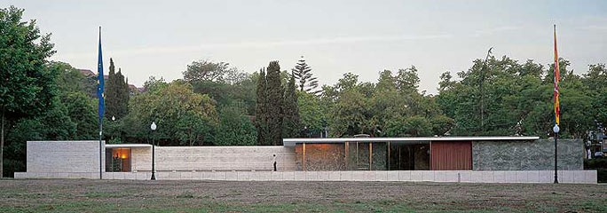 Fundacio Mies van der Rohe.jpg