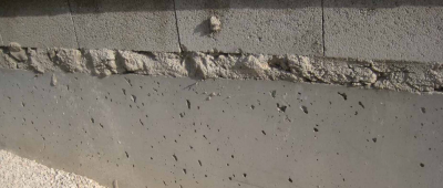 Reparación de coqueras al desencofrar el hormigón ¿es necesario el uso de un puente de unión?