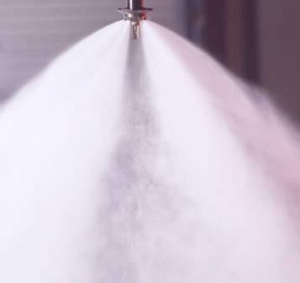 Sistema de extinción automático de incendios mediante agua nebulizada