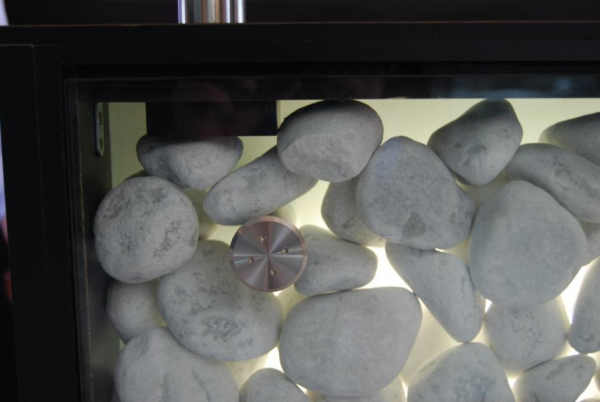 Anclaje para vidrio en pared
