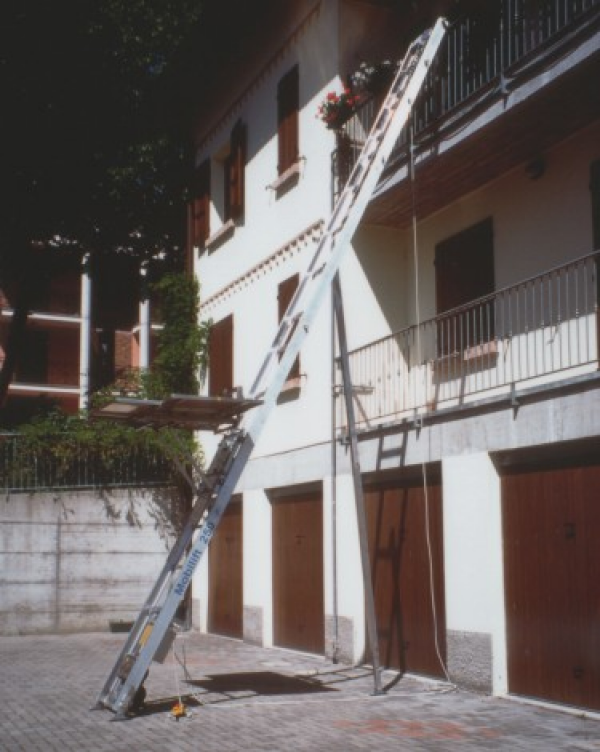 MONTACARGAS DESMONTABLE