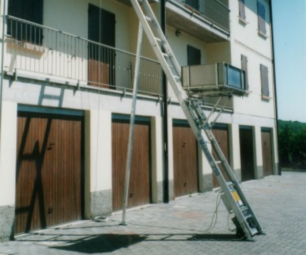 MONTACARGAS DESMONTABLE