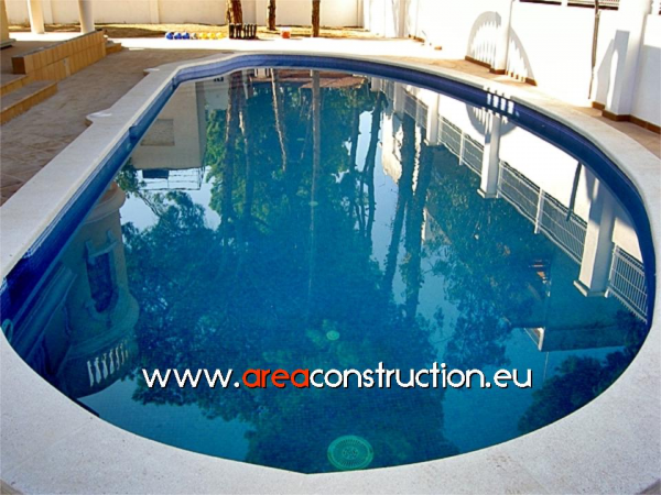 Piscina casa de lujo