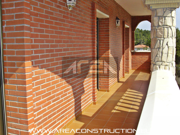 CONSTRUCCIÓN CASA RÚSTICA DE PIEDRA, BARCELONA