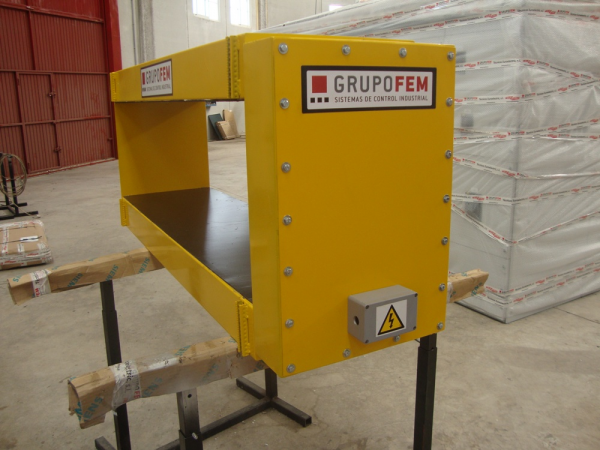Detector de metales tipo túnel JFEM