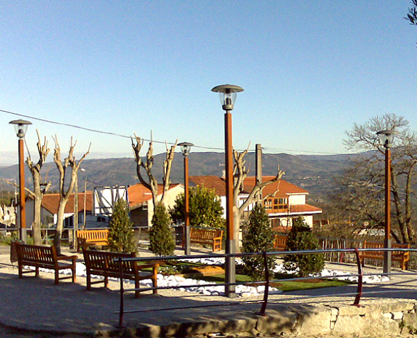 Columna Fusta 38 Acero