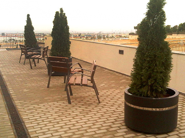 Jardinera Aro
