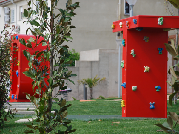 Parques Infantiles Rocódromos